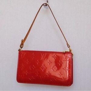 Authentic Louis Vuitton Monogram Lexington Pochette - Red Patent Leather 💋